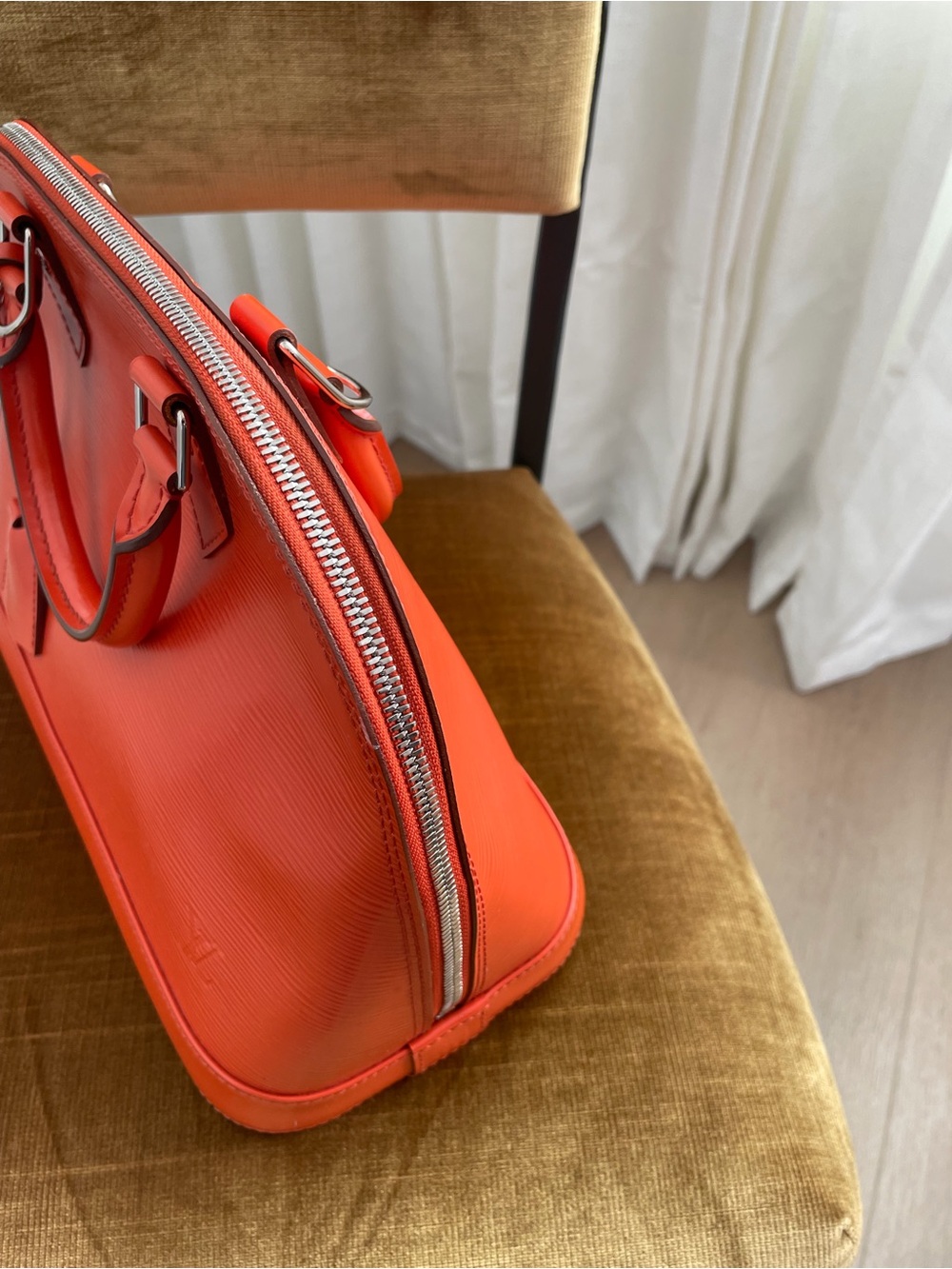 Louis Vuitton Alma PM – Orange Epi Leather - Picture 5 of 8